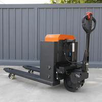Transpalette Électrique à Batterie Lithium-Ion, Pneus en Polyuréthane, Déplaceur Latéral Électrique, Longueur de Levée Multi-Fourches, Fonction Marche-Arrière