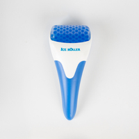 Logo personnalisé outils de soins de la peau pour le visage rouleau de glace portable avec masseur de tête en plastique