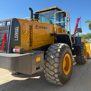 Chargeuse sur pneus Komatsu 956L 2024 jaune d'occasion, godet de 3 m, poids opérationnel de 18 tonnes, pompe de machine de 20 tonnes - Product Image 1