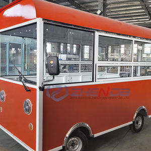 Mobiele foodtrucks / IJscowagens / Keukenwagens / Fastfood hotdogwagens - Product Image 2