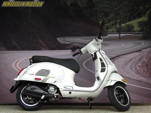 Livraison disponible 2027 Gts310 SuperTech en scooter à vendre - Product Image 2