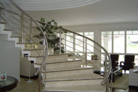 Système de balustrade moderne en acier inoxydable 304 316 de haute qualité avec tige pleine et garantie de 5 ans pour rampe d'escalier de villa