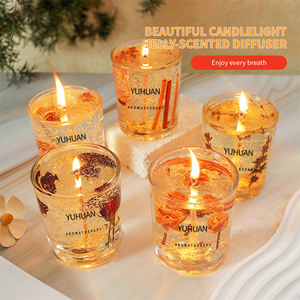 Bougie parfumée artisanale de haute qualité en cire de soja à base de fleurs naturelles, écologique, avec des huiles essentielles pour la Saint-Valentin - Product Image 1