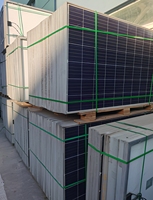 Panneaux solaires d'occasion 600W, panneau solaire mono 600W, module photovoltaïque PV d'occasion 600W pour projets d'énergie solaire domestiques et commerciaux