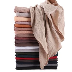 CCY venta al por mayor primavera liso suave musulmán cabeza arrugada Hijab chal poliéster islámico largo mujeres bufanda plisada - Product Image 1