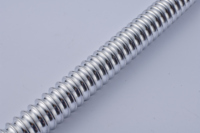 Tuyaux flexibles chromés BOOSTEEL, diamètre extérieur 78 mm, connexion filetée, installation facile pour la plomberie de douche
