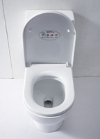 WC monobloc en céramique avec siphon en S, double chasse, cuvette auto-nettoyante émaillée, design contemporain pour usage hôtelier