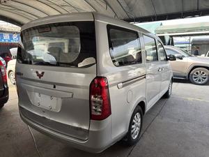 五菱荣光V Vans R14LT 中国手动变速箱 左舵 布艺座椅 讴歌品牌 - Product Image 5