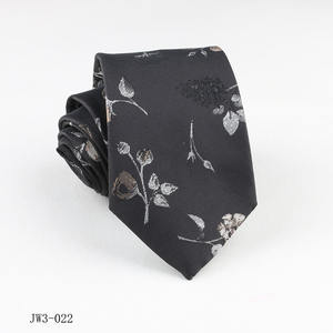 <span class=keywords><strong>Cravate</strong></span> luxueuse en polyester fin, tissage jacquard complexe - Product Image 1