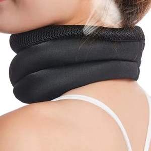Penyangga Leher Ortopedi yang Dapat Disesuaikan Perlindungan Profesional Busa Spons Nyaman Kerah Serviks untuk Unisex Satu Ukuran - Product Image 3