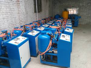 Máquina de baja presión de bajo precio para espuma en aerosol de aislamiento - Product Image 3