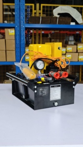 Pompe hydraulique électrique VHCP2015 700 Bar 20L, équivalente à l'unité hydraulique ENERPAC avec refroidissement par air et moteur de 1,5 kW - Product Image 6