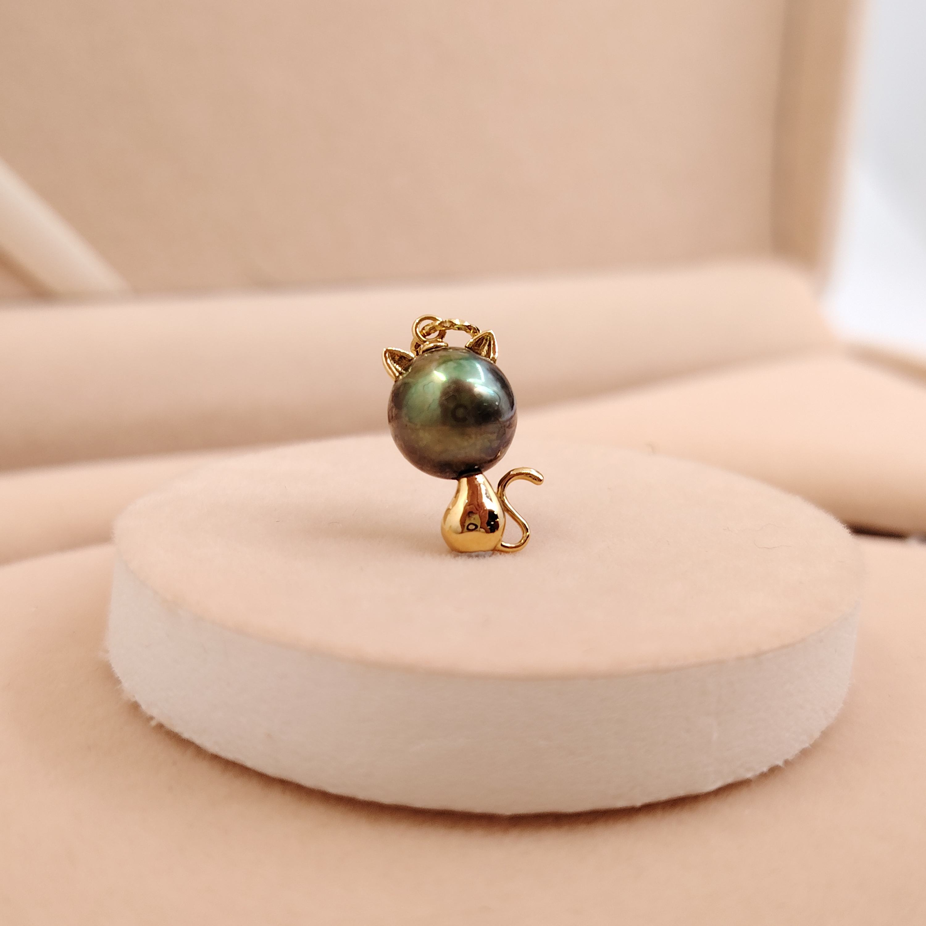 สีเหลือง