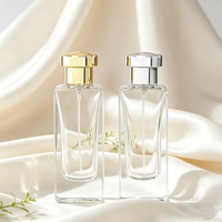 Flacons de parfum en verre de luxe 50 ml / 17 oz, flacons vaporisateurs rectangulaires en verre vides avec bouchon pompe, flacons de parfum en verre sur mesure