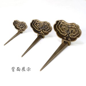 ขายึดผนังทองเหลืองแท้สไตล์โบราณลายรุยอี้ สำหรับติดตั้งภาพวาด - Product Image 3