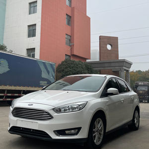 <span class=keywords><strong>Ford</strong></span> <span class=keywords><strong>Focus</strong></span> Berline d'occasion <span class=keywords><strong>2014</strong></span> avec caméra de recul, boîte automatique, sièges en cuir, pneus R15 – Offre saisonnière - Product Image 2