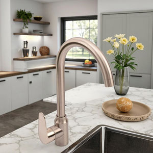 Robinet de <span class=keywords><strong>cuisine</strong></span> à une poignée de style classique avec finition or PVD Installation facile à un trou pour robinet d'eau - Product Image 2