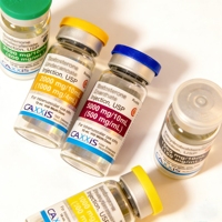 Özel Tasarım Peptit Şişe Etiketleri, Su Geçirmez Vinil Kozmetik Çıkartmaları 2ml 10ml 15ml
