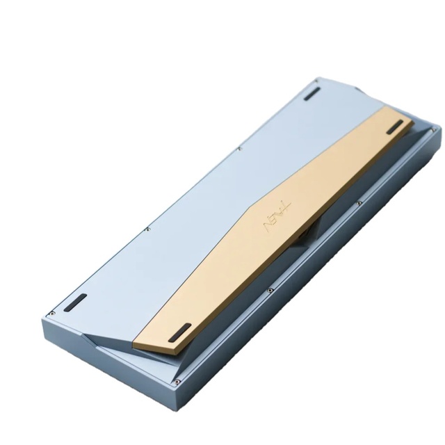High Quality Customized Cnc Keycaps 65% Aluminum Cnc Mechanical Keyboard case Kyuu Tkl Custom Keyboards