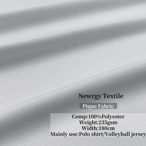 Tessuto Piqué 100% Poliestere ad Asciugatura Rapida e Traspirante per Magliette Polo, Maglie da Pallavolo e Uniformi di Squadra - Product Image 1