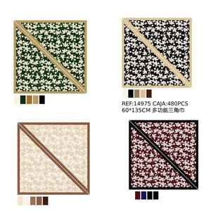 Sciarpa triangolare multifunzionale 60x135 cm con motivo floreale per uomo e donna, uso esterno - Product Image 1