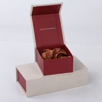 Boîte d'emballage en carton de tissu de lin de luxe personnalisée pour jouets pour adultes boîte-cadeau magnétique avec insert en soie pour poupées sexuelles sexy