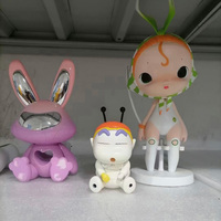 Kustom resin 3d cetak karya seni patung cartoon-dipoles, dicat, berlapis krom