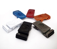 Boucle de ceinture de golf automatique coulissante en cuir multicolores avec logo personnalisé et marqueur de balle en métal
