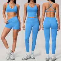 Bnice 3597 Ensemble de yoga sans couture 3 pièces ultra-extensible avec soutien-gorge de sport dos croisé, crop top et short legging push-up pour le fitness