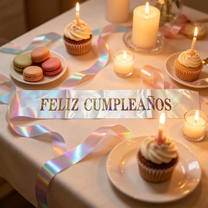 Fascia Bianca 'Buon Compleanno' con Lettere Iridescenti, Elegante Decorazione per Feste, Confezione da 12 Pezzi - Product Image 3