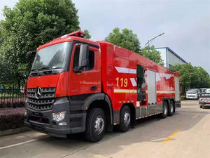Mercedes Flughafen Feuerwehr auto Trocken pulver Feuerwehr auto - Product Image 4