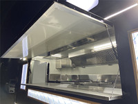 Koop een foodtruck met allerlei keukenapparatuur / hoogwaardige kleine foodtrailer