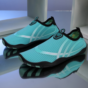 <span class=keywords><strong>Chaussures</strong></span> d'eau pieds nus respirantes et légères avec logo personnalisé pour la plage baskets de gym minimalistes pour le printemps - Product Image 3