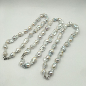 Girocollo con <span class=keywords><strong>Perle</strong></span> Barocche Grandi <span class=keywords><strong>Naturali</strong></span> d'Acqua Dolce da 40-56 cm, Dimensione Perla 14-18 mm - Product Image 2