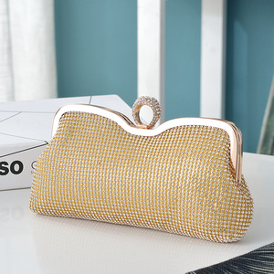 Sac à main pochette floral tendance en promotion, pochette élégante de haute qualité pour femmes, idéal pour les tenues quotidiennes et formelles, sacs à main pochette en strass - Product Image 4