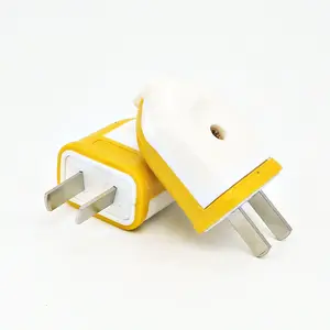 Gute Qualität Flexibler PVC-Weich gummis topfen 1,4 cm dicker Kupfer-Elektro stecker mit Blister verpackung