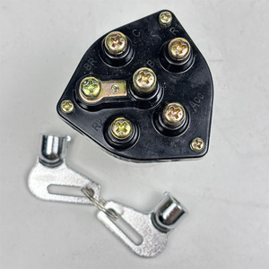 Interruptor de Encendido con 2 Llaves 8944025000 Compatible con Motor 6BG1T - Product Image 2