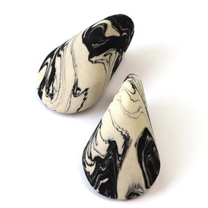 Éponge de maquillage Pinkz 2025 personnalisée, nouvelle forme, marque privée, PU, 3 côtés utilisables, super douce, effet marbre, sans latex - Product Image 1