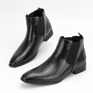 Botas de cuero genuino para hombre, estilo tobillero, superficie brillante, punta puntiaguda, estampado, sin cordones, suela de goma antideslizante, venta al por mayor - Product Image 4