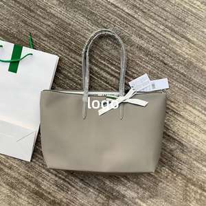 Bolso de mano personalizado para mujer, bolso tote de nailon de gran capacidad con una sola correa para el hombro. - Product Image 3