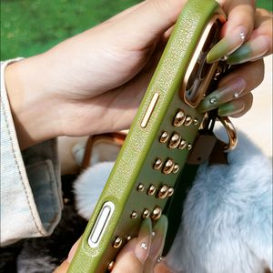 Fundas para Teléfono Móvil con Diseño de Conejo de Peluche Volador, con Cordón, de Cuero PU Remachado, con Estampado en Caliente, Resistentes a los Golpes, Estilo Ins, para 13 14 - Product Image 4