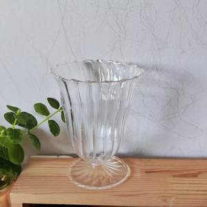 Copas de vino a rayas de borosilicato soplado a mano de diseño moderno al por mayor y <span class=keywords><strong>para</strong></span> copa de champán soporte a rayas copas de cóctel regalo - Product Image 5