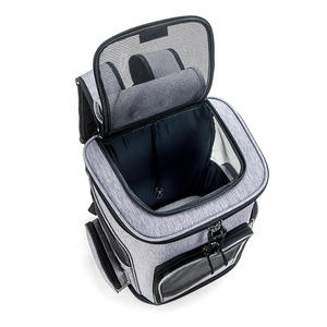 عرض خاص حقيبة ظهر فاخرة للسفر للحيوانات الأليفة من مادة أكسفورد للكلاب والقطط قابلة للطي مع إغلاق بسحاب ومساحة ممتدة - Product Image 3