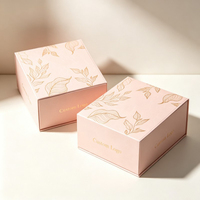 Boîte magnétique de luxe pour chaussures en gros, boîte rigide personnalisée pour vêtements, chaussettes roses, sous-vêtements, boîte en papier