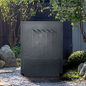 Fontaine murale de jardin contemporaine en métal noir à 5 jets pour aménagement paysager - Product Image 2