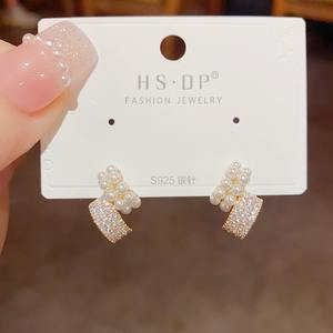 Pendientes de tuerca de arco de circón de perla minimalista de lujo Vintage francés para mujer S925 aguja de plata elegantes regalos de cobre exquisitos - Product Image 4