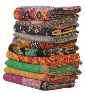 Colcha Kantha de Algodón Hecha a Mano, 60x90 Pulgadas, Colcha India de Patchwork, Manta Boho Reversible, Cosida a Mano, Lavable, para Hogar y Hotel - Product Image 1