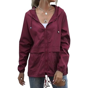 Chaqueta de Primavera con Capucha y Larga para Mujer, Abrigo Impermeable, Ropa de Lluvia para Mujer, Abrigo Impermeable y Transpirable - Product Image 6