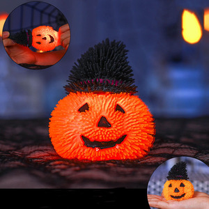 Pelota Antiestrés TPR con Forma de Calabaza Fantasma, Pelota Sensorial Calmante con Púas, Juguetes para Niños, Fiesta de Halloween - Product Image 2