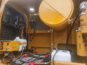 Pompe hydraulique d'occasion pour pelle sur chenilles CAT349D2, 49 tonnes, testée, inspectée, bon état de fonctionnement, machinerie lourde, prix abordable - Product Image 4